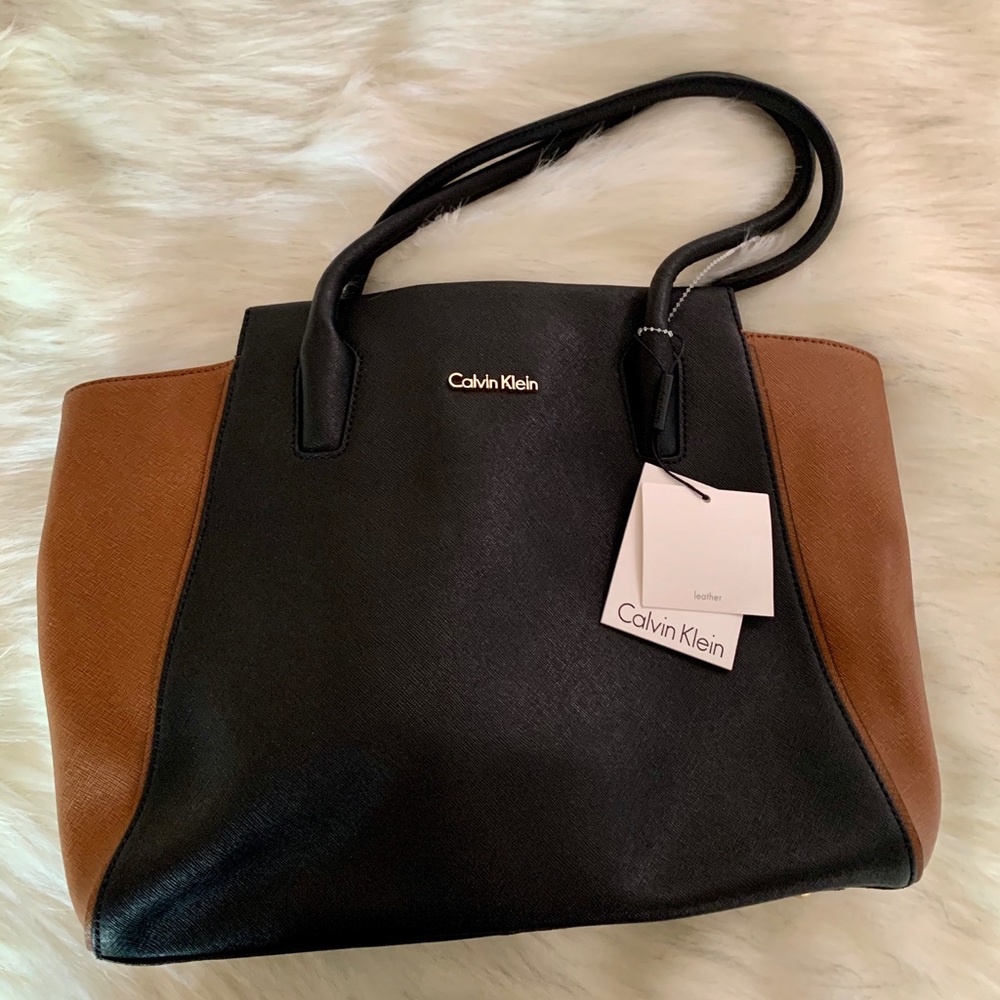 Gorgeous Calvin Klein handbag